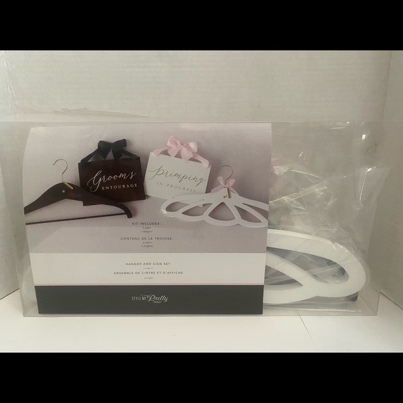 Style Me Pretty Bridal Hanger Set - Picture 2 of 6